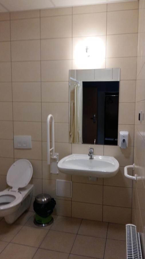Motel Stare Brynki Przy Stacji Bp Trojka Chlebowo Exterior foto